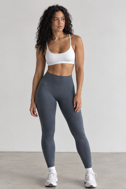 Seamless Scoop Neck Bra